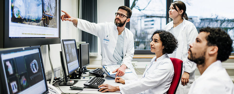 Bild zu Wissenschaftler im Bereich Bio-Polymeranalyse - Massenspektrometrie (m/w/d)